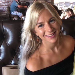 Meet your Posher, Christy